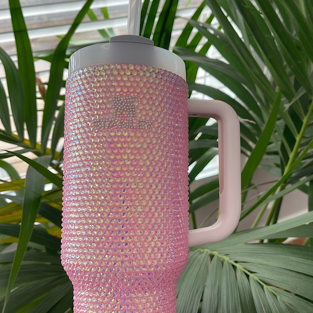 Stanley Rhinestone 40oz Quencher H2.O Flowstate Tumbler - Picture 11 of 12
